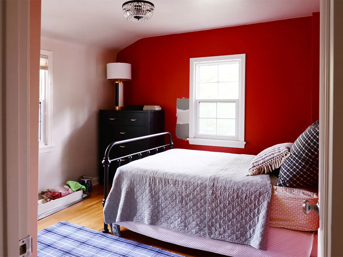 Guest bedroom before renovation