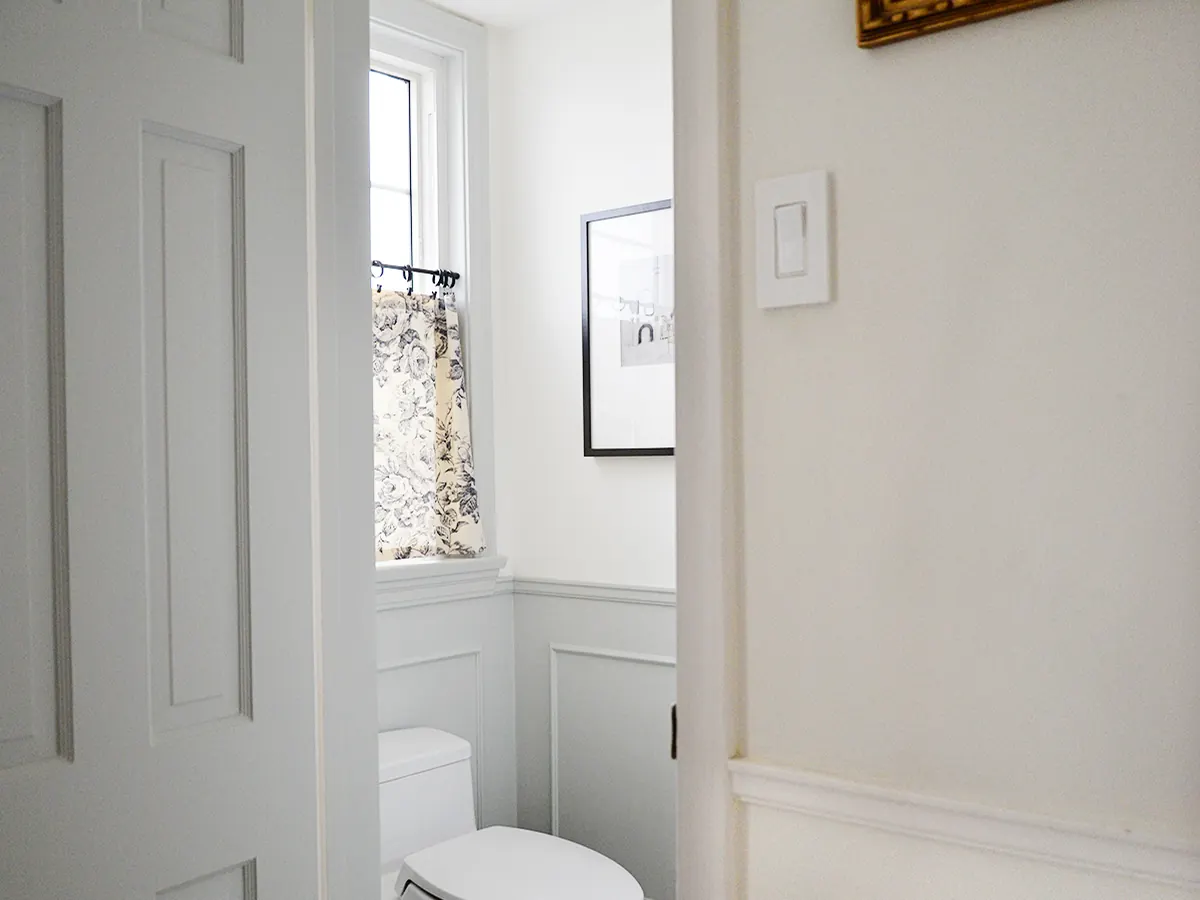 Powder room